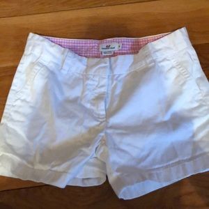 White vineyard vines shorts